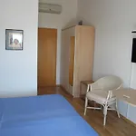 Guest house 1