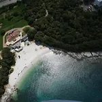 1 Guest house